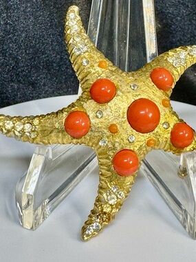 Vintage Capri Gold Starfish Brooch with Orange Cabochons